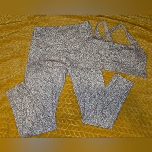 NWOT Zyia Bentonite legging and bra set